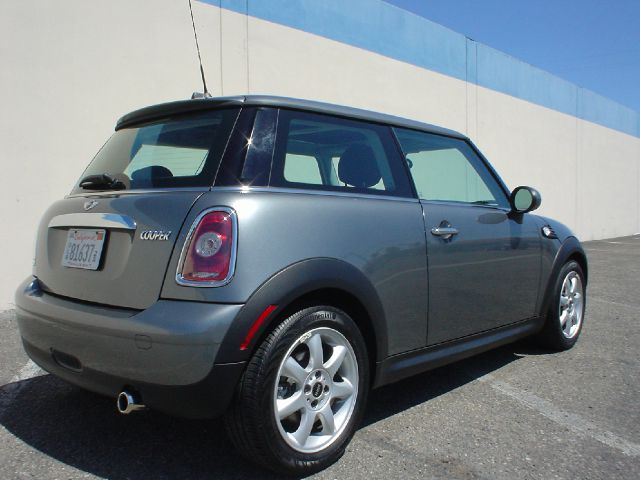 Mini Cooper 2010 photo 3