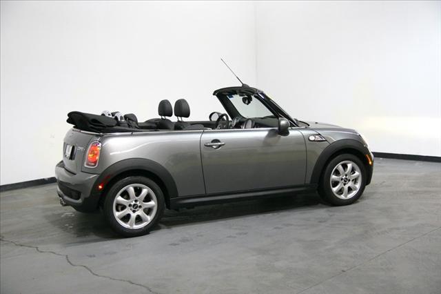 Mini Cooper 2010 photo 1