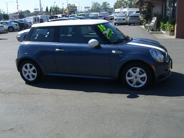 Mini Cooper 2010 photo 4