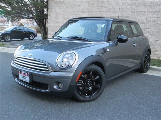 Mini Cooper 2010 photo 2