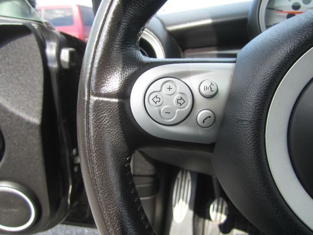 Mini Cooper 2010 photo 2