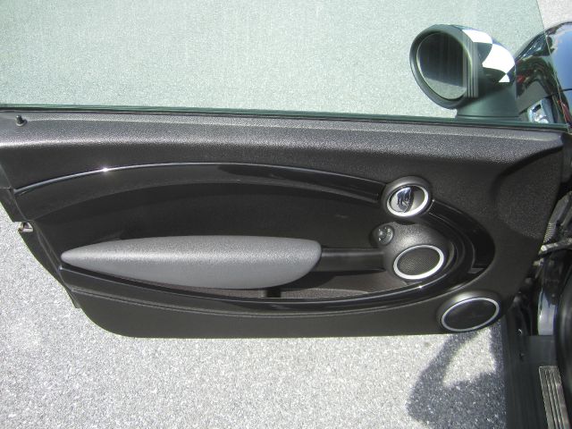 Mini Cooper 2010 photo 3