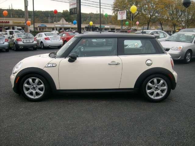 Mini Cooper 2010 photo 3