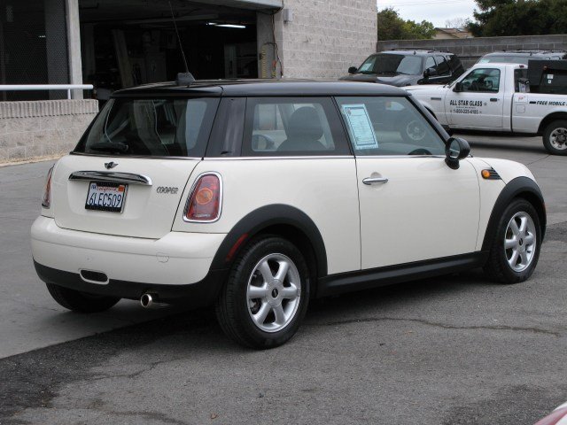 Mini Cooper 2010 photo 3