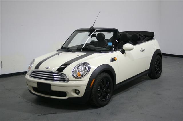 Mini Cooper 2010 photo 2