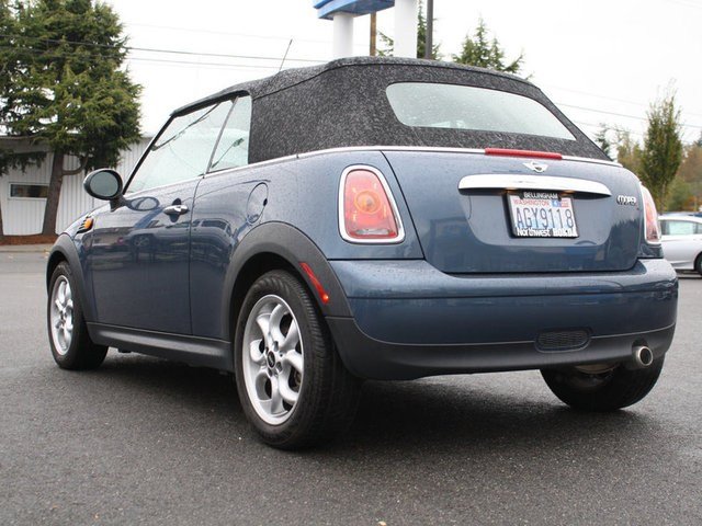Mini Cooper 2010 photo 1