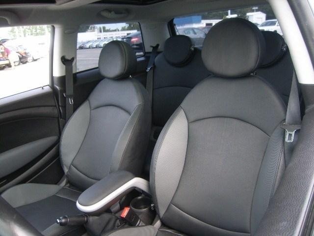 Mini Cooper 2010 photo 5