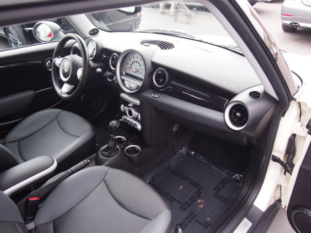 Mini Cooper 2010 photo 3