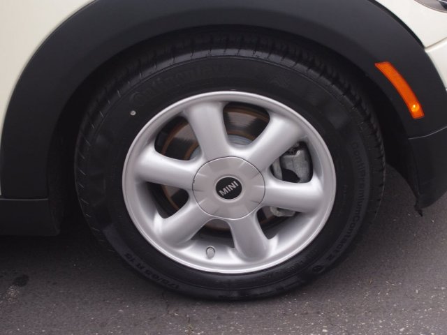 Mini Cooper 2010 photo 1