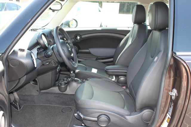 Mini Cooper Base Hatchback