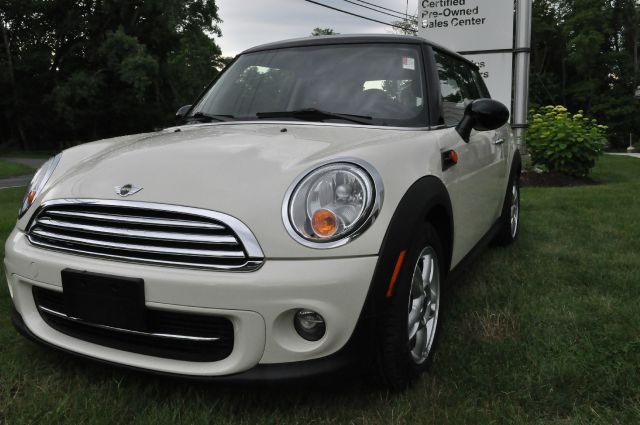 Mini Cooper 2012 photo 1