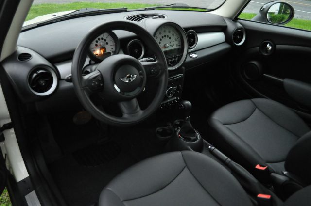 Mini Cooper 2012 photo 4