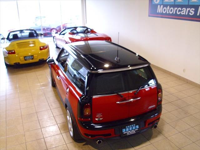 Mini Cooper Clubman Premier V8 Hatchback
