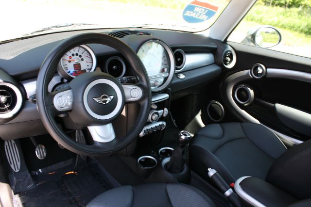 Mini Cooper Clubman 2008 photo 17