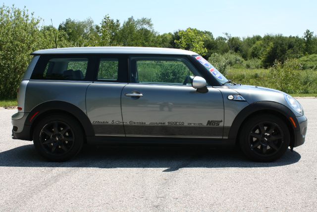 Mini Cooper Clubman 2008 photo 24