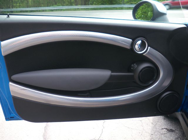 Mini Cooper Clubman 2008 photo 16