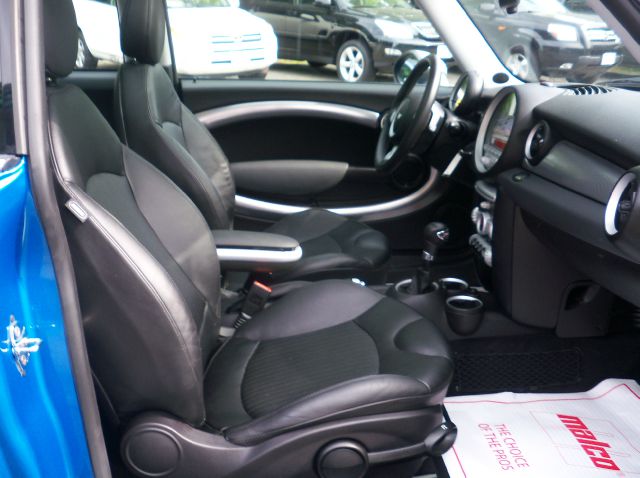 Mini Cooper Clubman 2008 photo 21