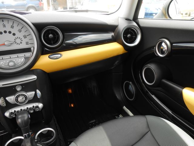Mini Cooper Clubman 2008 photo 11