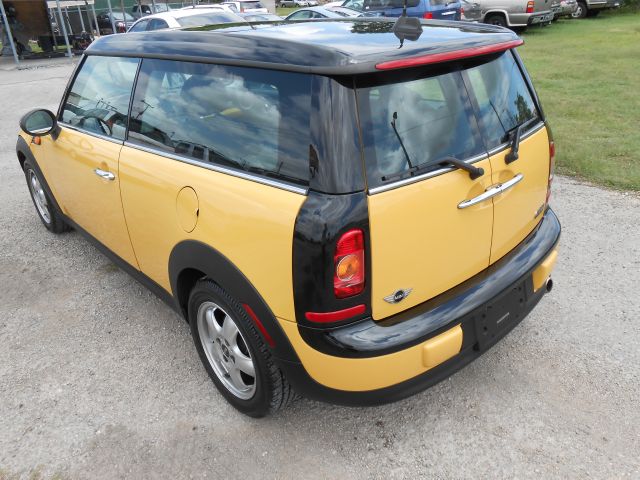 Mini Cooper Clubman 2008 photo 16