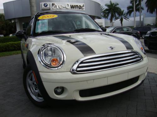 Mini Cooper Clubman 2009 photo 2