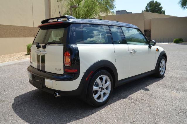 Mini Cooper Clubman FWD 4CYL WITH Convenience PKG Hatchback