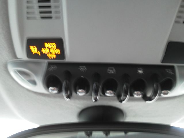 Mini Cooper Clubman 2010 photo 10