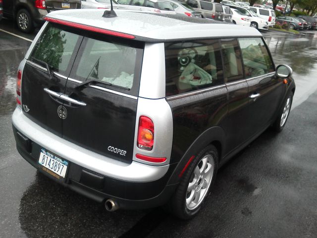 Mini Cooper Clubman 2010 photo 13