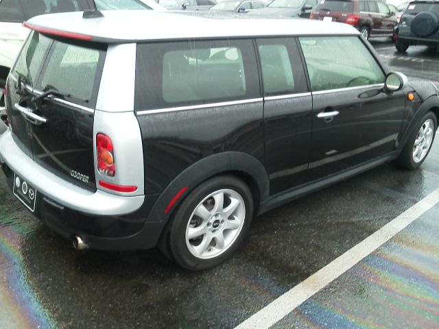Mini Cooper Clubman 2010 photo 5