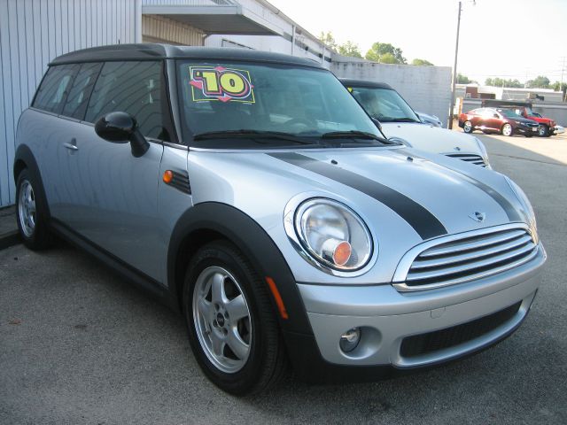 Mini Cooper Clubman 2010 photo 1