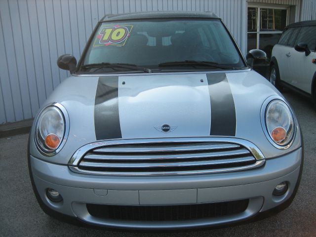 Mini Cooper Clubman 2010 photo 2