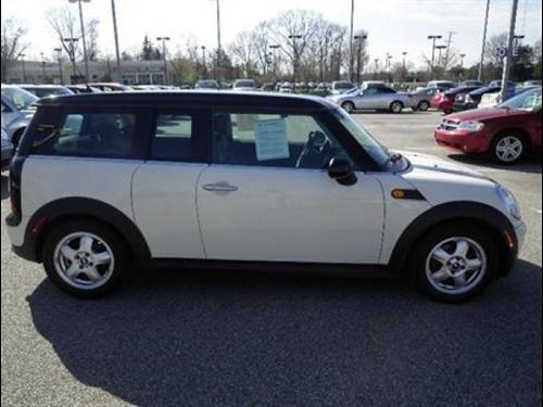 Mini Cooper Clubman 2010 photo 1