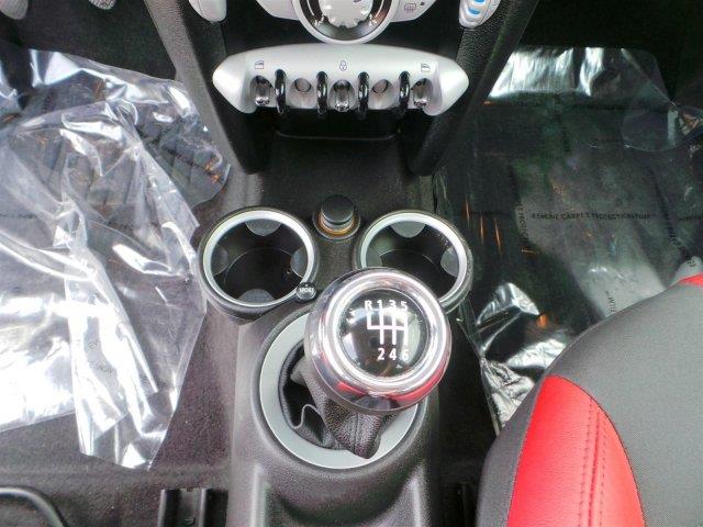 Mini Cooper Clubman 2010 photo 2