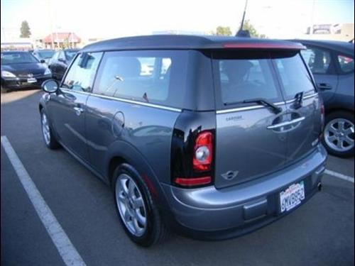 Mini Cooper Clubman 2010 photo 2