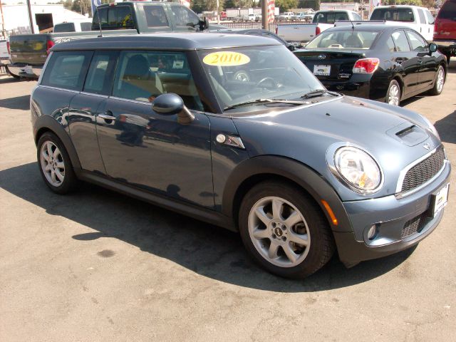 Mini Cooper Clubman 2010 photo 2