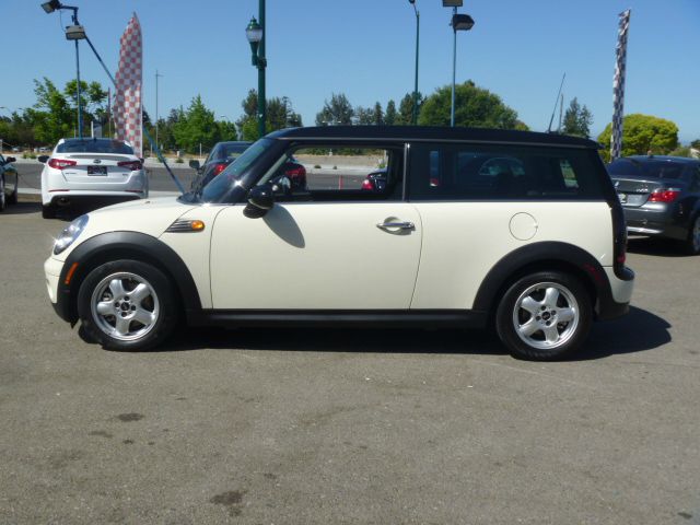 Mini Cooper Clubman 2010 photo 4