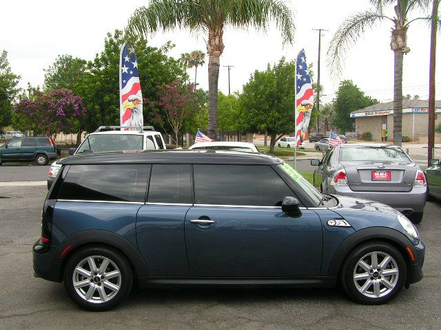 Mini Cooper Clubman 2011 photo 4
