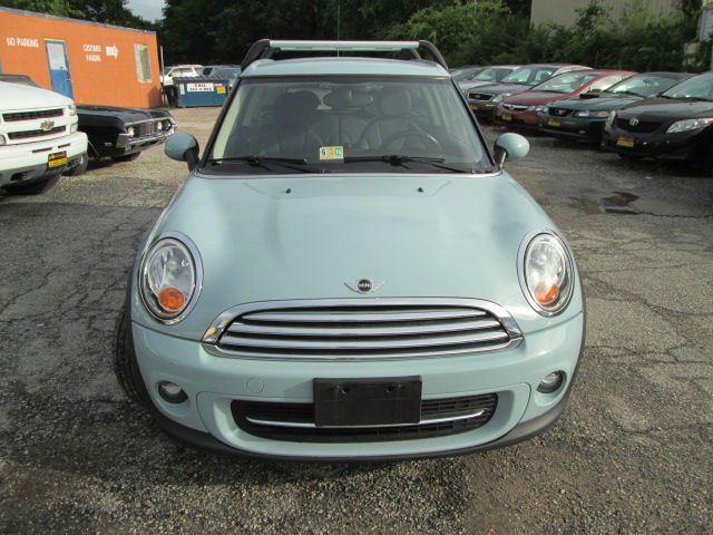 Mini Cooper Clubman 2011 photo 1