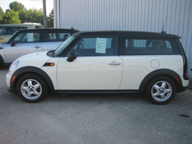 Mini Cooper Clubman 2011 photo 4