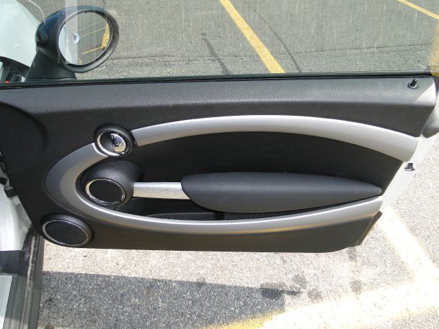 Mini Cooper Clubman 2012 photo 35