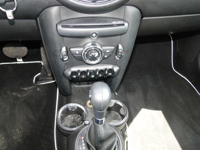 Mini Cooper Clubman 2012 photo 37