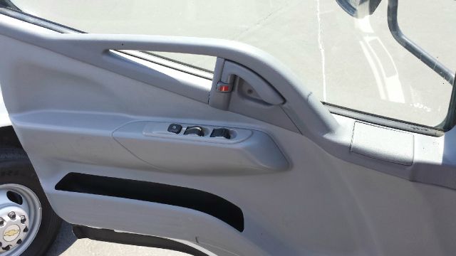 Mitsubishi Cargo Van 2007 photo 2