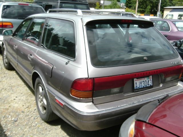 Mitsubishi Diamante 1993 photo 3