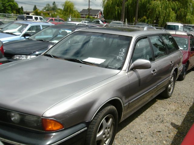 Mitsubishi Diamante 1993 photo 4