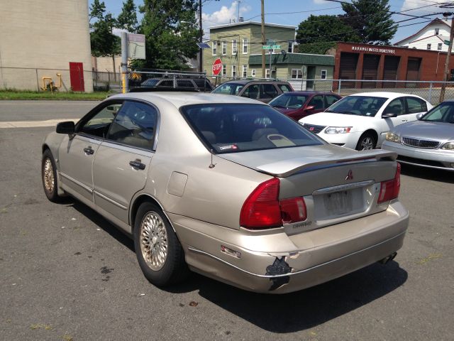Mitsubishi Diamante 1997 photo 1