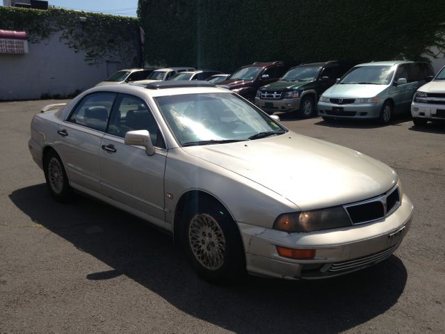 Mitsubishi Diamante 1997 photo 2