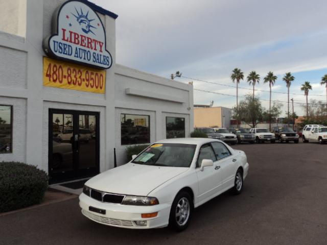 Mitsubishi Diamante 1997 photo 1