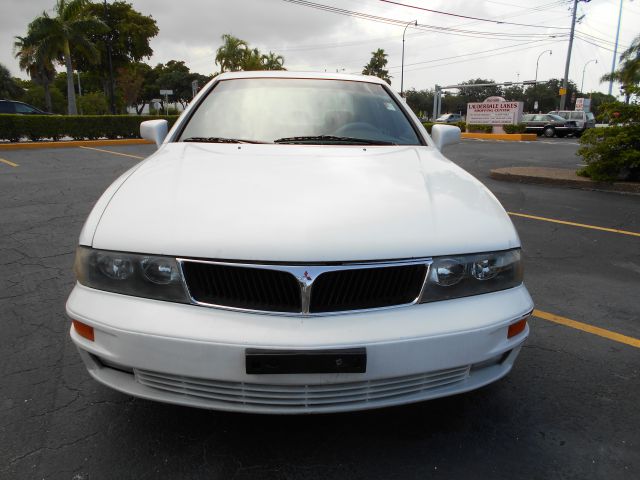 Mitsubishi Diamante 1999 photo 4