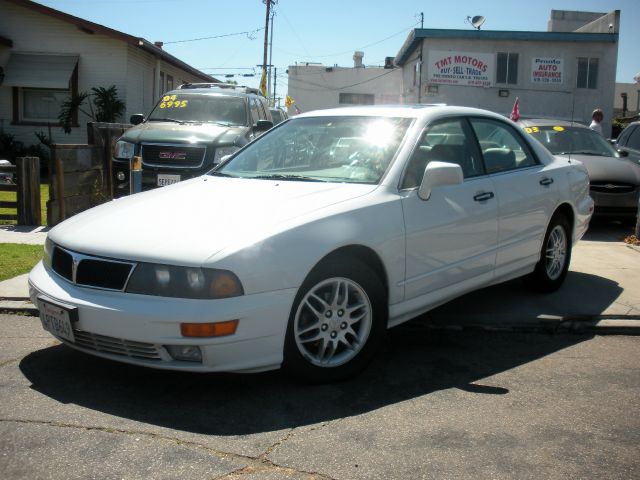 Mitsubishi Diamante 2000 photo 2