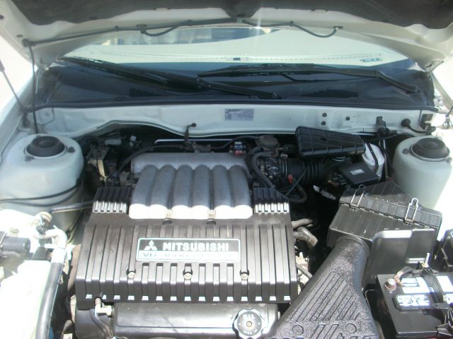 Mitsubishi Diamante 2001 photo 2