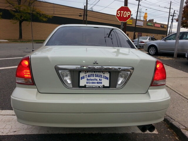 Mitsubishi Diamante 2002 photo 3